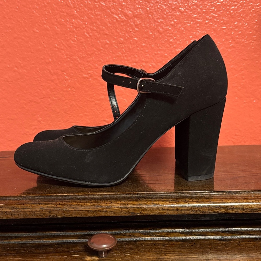 Chic Black Women's Block Heel Mary Janes